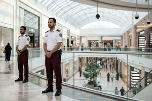 حراسة بدون أسلحة